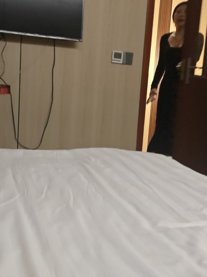 本狼禁欲已有个把月了，今天找地